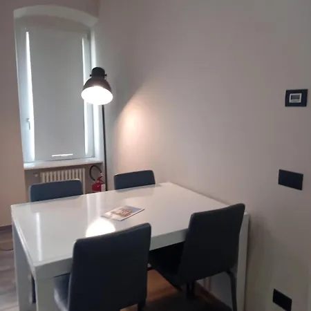 A Few Steps From Lake Como, Central Beautiful Flat *