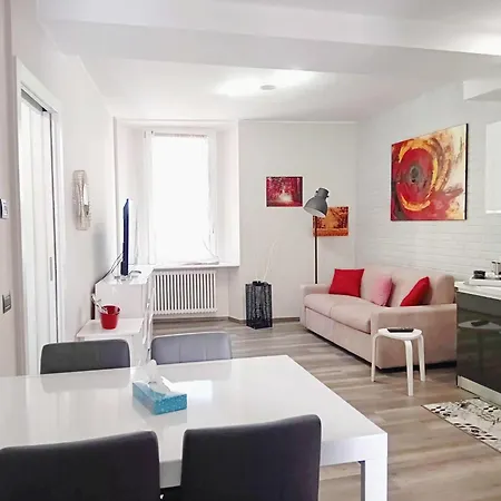 Διαμέρισμα A Few Steps From Como, Beautiful Flat *
